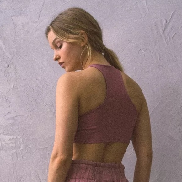 NWT Out From Under Cora Twist-Front Top in the color Rose - Picture 3 of 4